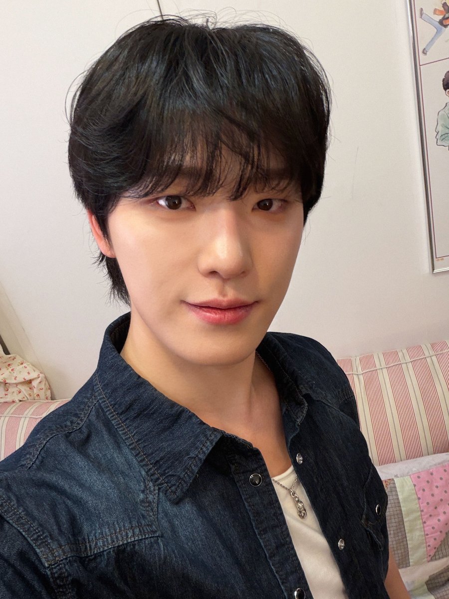 pledis_17's tweet photo. [17'S 디노]
260710 #막내집합솧

#DINO #디노
#SEVENTEEN #세븐틴 https://t.co/9qioRzeOkg