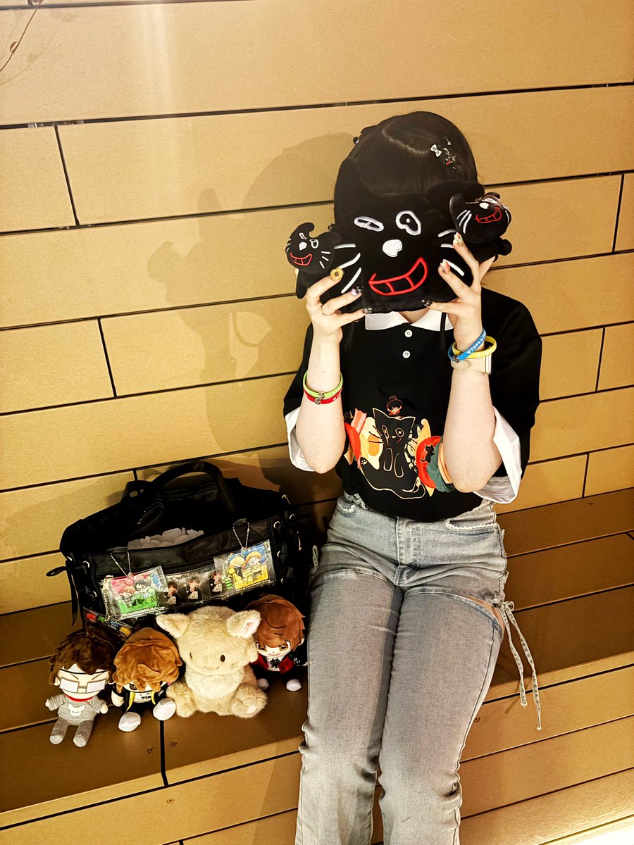 narusan_517's tweet photo. 遅くなりましたがドームで会ってくれた方、写真撮ってくれた方、お話してくれた方、ありがとうございました‼️‼️
これからイベント外でも仲良くしてくれると嬉しいです😭
 #TOP4 #TOP4TOKYODOME2 https://t.co/nIPvb5t3zb