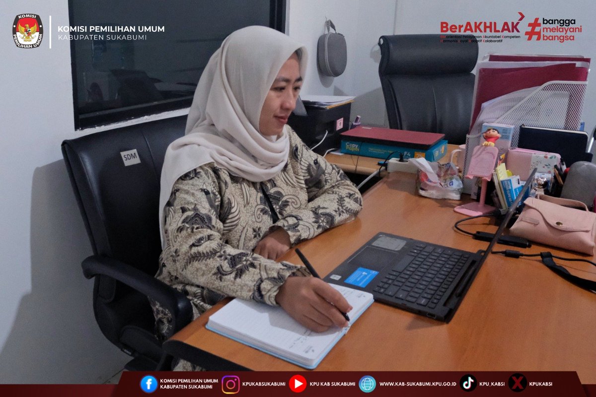 kpukabsi's tweet photo. Melalui kegiatan ini, diharapkan proses pengelolaan data talenta ASN di lingkungan KPU dapat berjalan lebih optimal, akurat, dan terintegrasi sebagai bagian dari penguatan manajemen sumber daya manusia yang profesional dan berkelanjutan.

#KPUMelayani https://t.co/bvK4tL0T2E