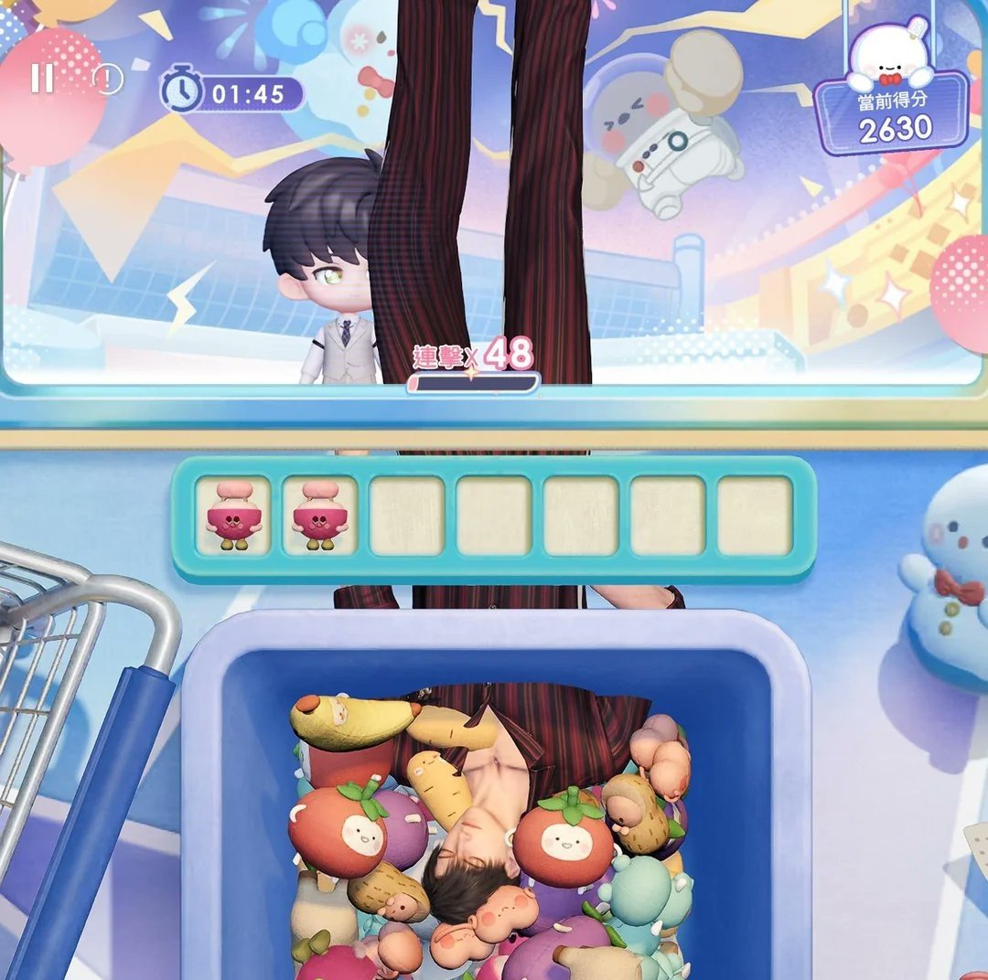 frozenjas's tweet photo. the way out of all these bugged LI pics zayne has the most normal looking ones so far... just like the kissing face yall will NOT catch this man slip 😭😭 https://t.co/4RZPYf4OXl