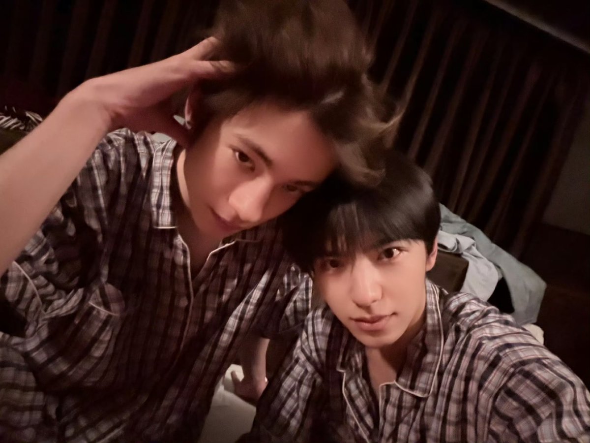 _Neonva's tweet photo. 1️⃣👣@🅰️🕰️  (One step at a time) 

“ก้าวไปทีละก้าว” &amp; “ค่อยเป็นค่อยไป”

#ollie #shuyuan https://t.co/VKeRF2CuZ2