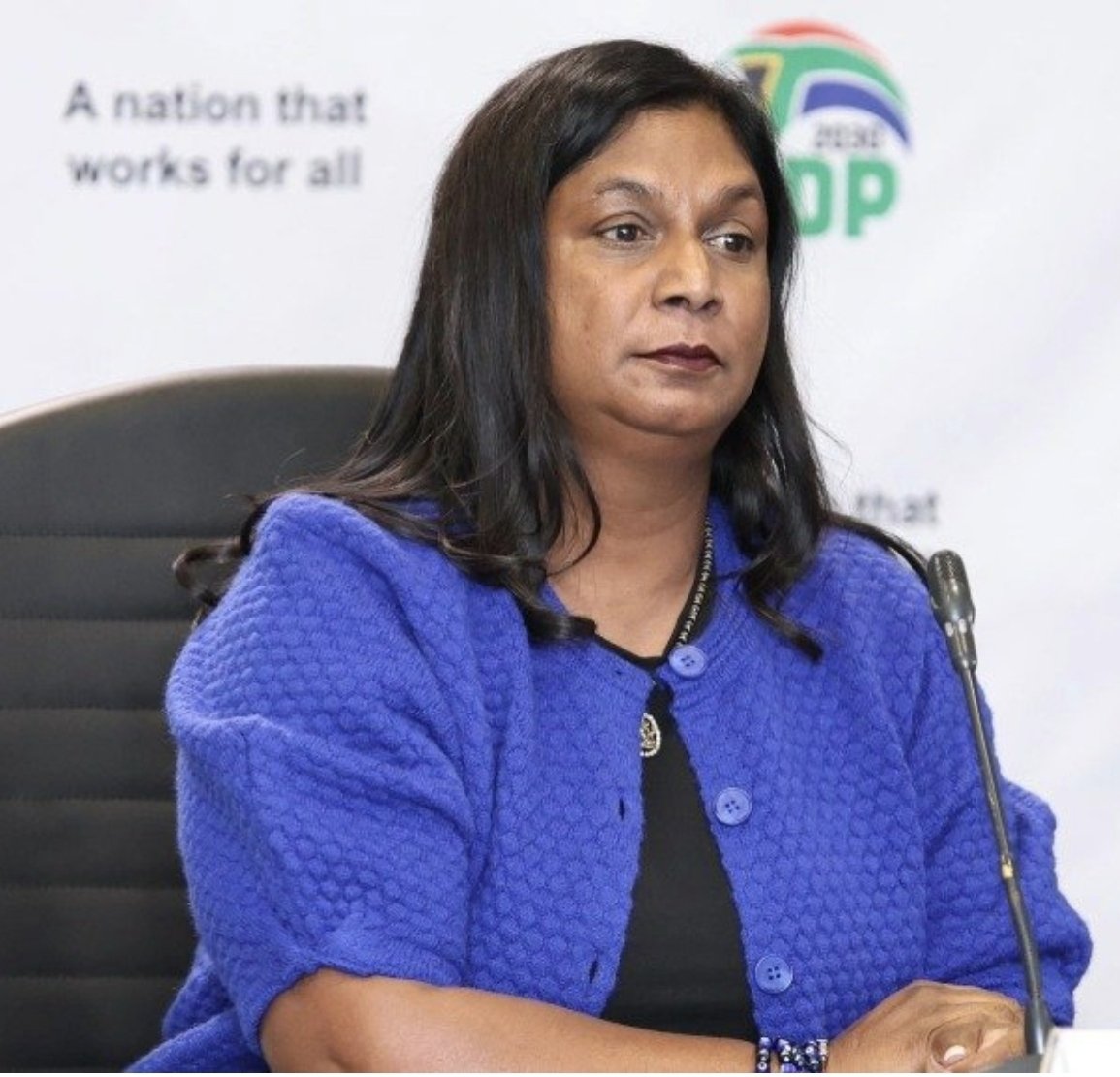 koko_matshela's tweet photo. Caught red-handed. Evidence at the #MadlangaCommission shows Winnifred Madizela Mandela allegedly went off the grid to protect General Khan from prosecution. 

She picked up the sword—she’ll die by it.

@NPA_Prosecutes @CowansView @PieterDuToit https://t.co/MXXMMowxHa