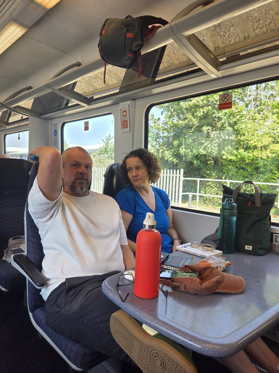 KathrynPorter26's tweet photo. These people think it's funny to put their feet on the seats on trains

10:18 from Winchester to Waterloo

@SW_Help https://t.co/neRiD5KfGa