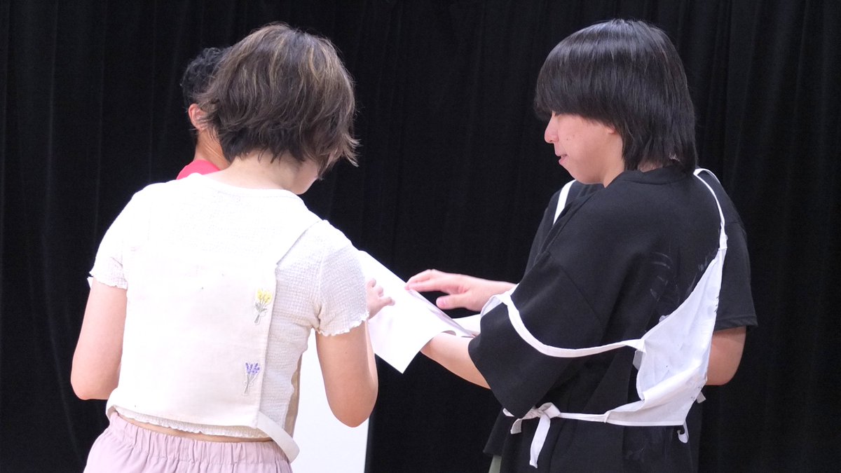sigma7_school's tweet photo. 【スタッフ日誌📒】基礎科
本日は➡️松本講師による外画

本日も動いてのお芝居稽古です！

何が何故どう違うのか…？
具体的な改善点を見つけ、
熱いレッスンが続きます🔥

👨‍🏫Today's Advice👩‍🏫
「この役は次に起きる事を知らないよね？
今のは知ってる人の反応に見えるよ」
#シグマ・セブン声優養成所 https://t.co/sqF7CsQPZo