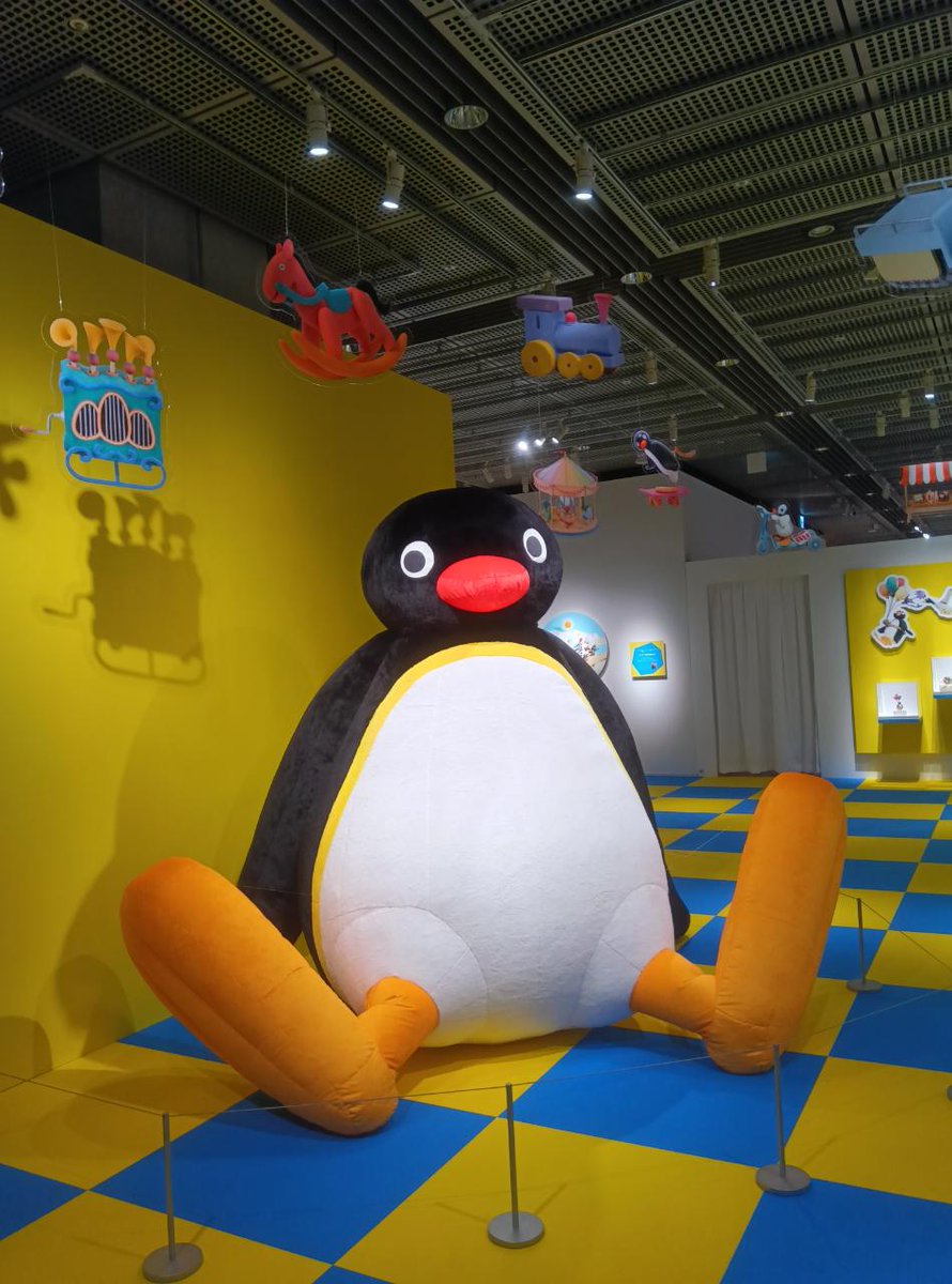 TUj6v's tweet photo. ピングー展、展示に気合入ってて面白かったです！人形展示だけでなくちょっとした体験型展示もあり。所要時間は30分くらい（展示内逆走は不可だったので注意）ミニチュアとか好きな方は是非！ https://t.co/8JhXk2KutV