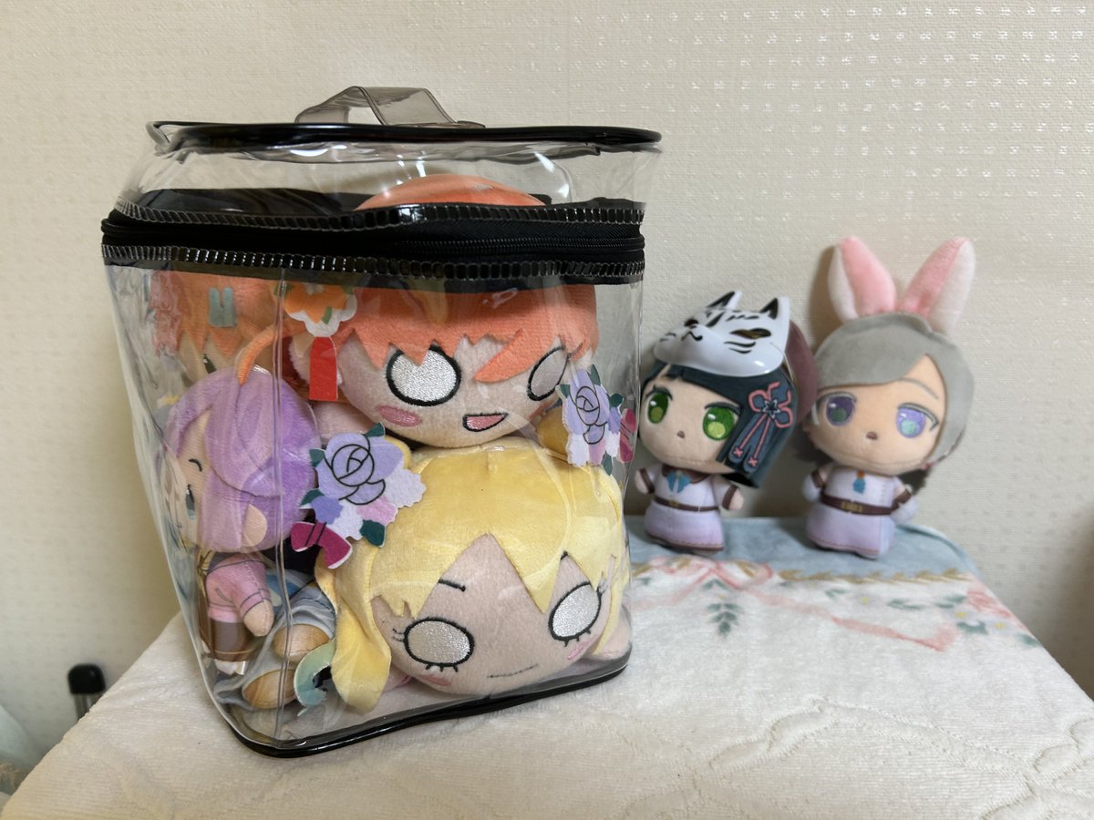 hasunuiAOM's tweet photo. ぷち👘 ぬし！おでかけのじゅんびした？

主 すごい量になってしまった…準備万端ですよぷちぎんちゃん(*´∀｀*；)

ぷち👘みんなもじゅんびできた？

ねそ🐰 準備おっけー！

ねそ⏰ 全員集合ですよ！

ぷち👘 それじゃべるーなどーむへ、しゅっぱ〜つ！

みんな おーーっ！！ https://t.co/WSAAyzPTHt