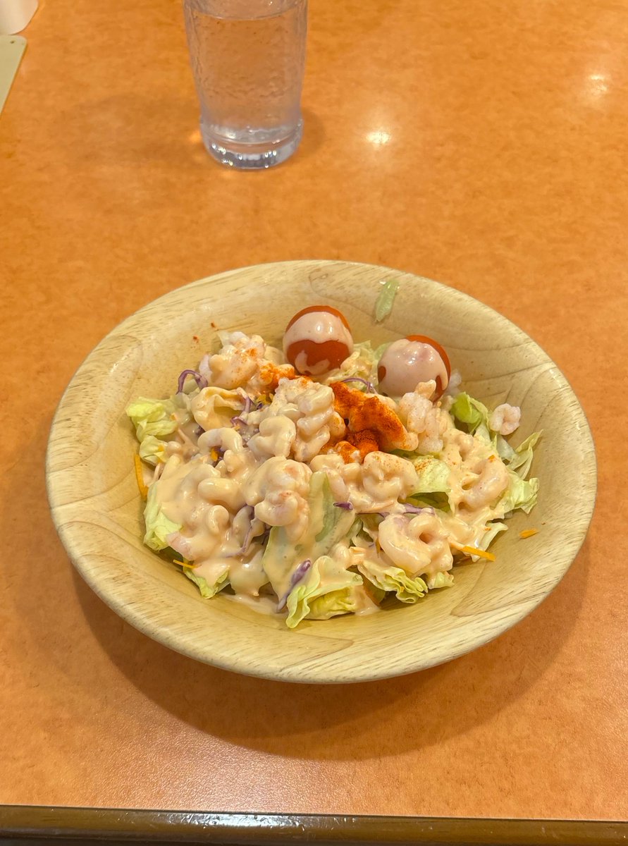 Ts3jz's tweet photo. ドレッシング食いにきた https://t.co/MCkN5QsaK9