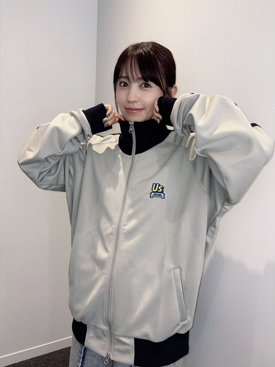 Rikako_Aida's tweet photo. Us第8期のグッズです🩵
久々のパーカー！！！ https://t.co/TvpiMGxhNa