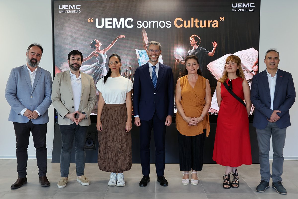 UEMC's tweet photo. | Becas y Ayudas 🎓 | La #UEMC lanza 'UEMC somos Cultura', un programa que impulsa el talento artístico y facilita compaginar la carrera cultural con la formación universitaria. 🎨🎭
➡️ https://t.co/9jY5KfRQUd https://t.co/bEXmn1yCEE