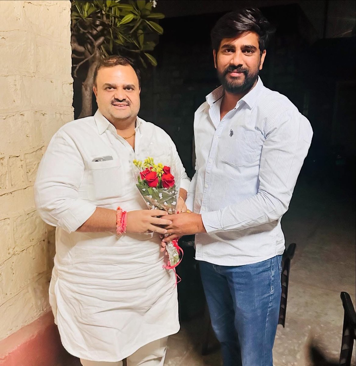 RoopSingh1400's tweet photo. कोटपूतली-बहरोड़ से युथ कांग्रेस के निवर्तमान जिला अध्यक्ष भाई ओमप्रकाश जिंदड़ जी को जन्मदिवस की हार्दिक बधाई एवं शुभकामनाएँ, भगवान से आपके उत्तम स्वास्थ्य और दीर्घायु जीवन की कामना करता हूं,आने वाला साल आपके लिए खुशियां लेकर आएं।
@OmPrakashJindad https://t.co/kEeru4whWj