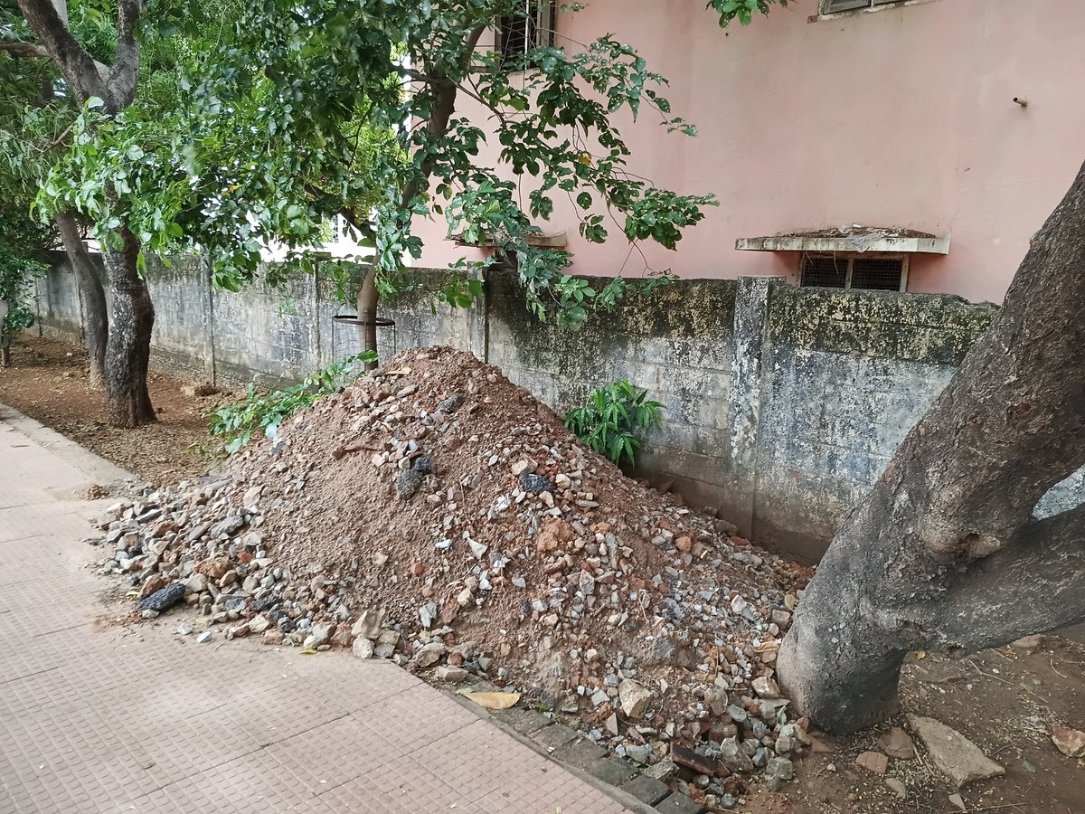 TholV84666's tweet photo. Construction debris &amp; garbage dumped inside our neighbourhood playground! Piles of rubble, plastic waste &amp; rubbish left rotting under trees along the walking path . a health hazard for kids &amp; elderly walkers.@chennaicorp Kindly look after it . https://t.co/gO2xzJ1ksY
