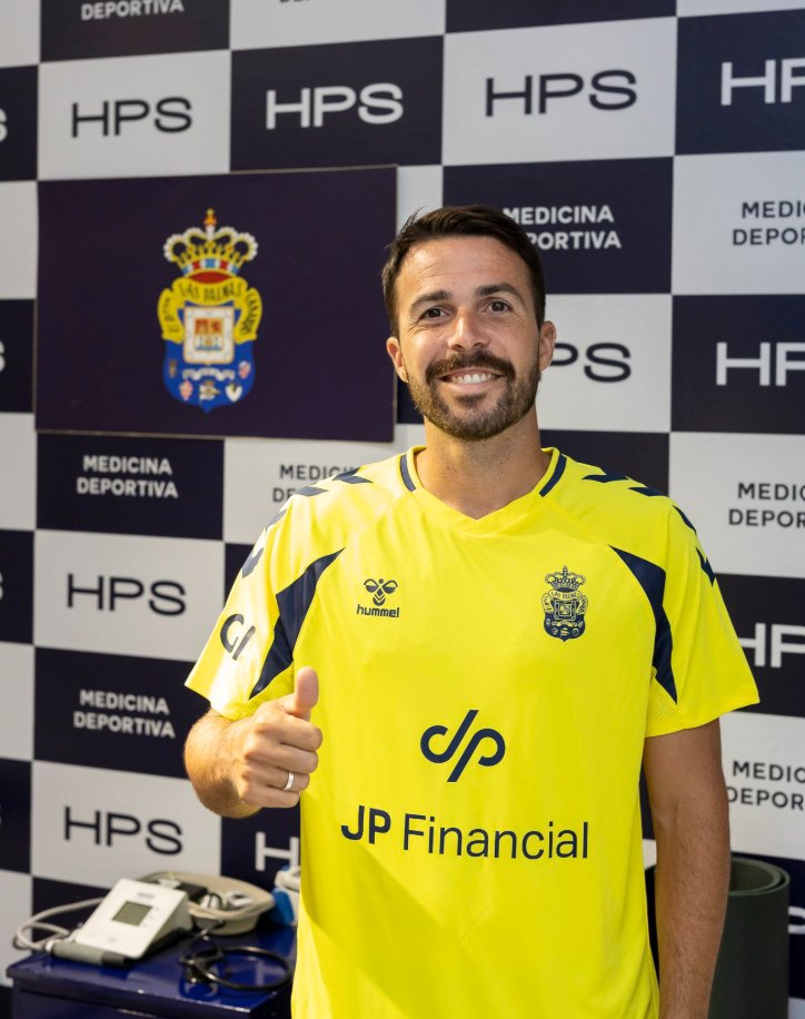 neso_tw's tweet photo. Jugadores con más antigüedad en la plantilla de la UD Las Palmas de la temporada 2026/27 (contando desde su debut con el primer equipo):

1⃣Kirian Rodríguez (desde la 2018/19).
2⃣Álex Suárez (desde la 2019/20).
3⃣Enzo Loiodice (desde la 2020/21). https://t.co/gswrinZWFj
