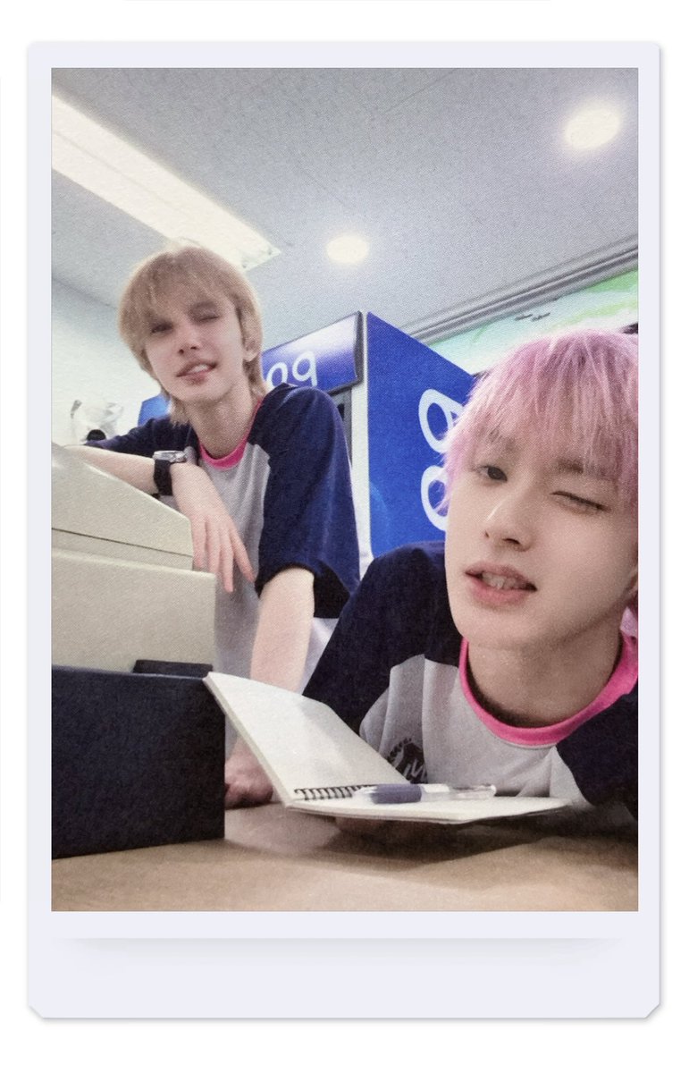 MASUMI0811's tweet photo. DANIEL & HYUNJUN
#DANIEL #이다니엘 #SMTR25 #ReplyHighSchool https://t.co/1I8SGF8zH6