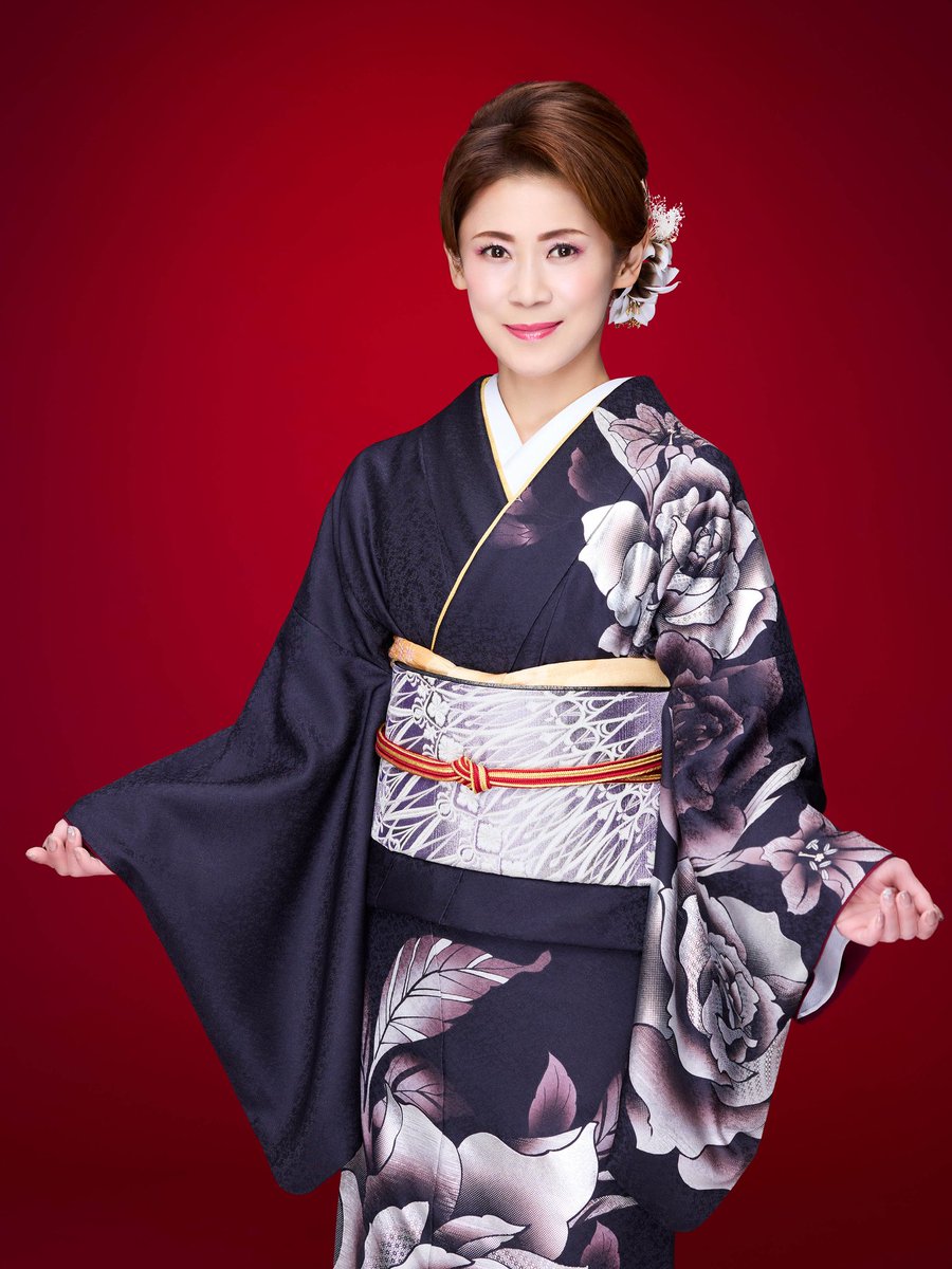 noubishoukai's tweet photo. キャンペーンのお知らせ📢2026年7月⛱️
🎆7/18(土)13:00〜 #岡本幸太
🎇7/19(日)15:00〜 #美貴じゅん子
🎆7/21(火)15:30〜 #二見颯一
🎇7/24(金)16:00〜　#ひなたみな
🎆7/28(火)15:00〜 #関義哉
会場は金山駅南口正面🙆JOYSOUND金山2階
📛開場＆受付💁30分前から😎
#濃尾商会
#濃尾商会キャンペーン https://t.co/ZuGeLuNIIv