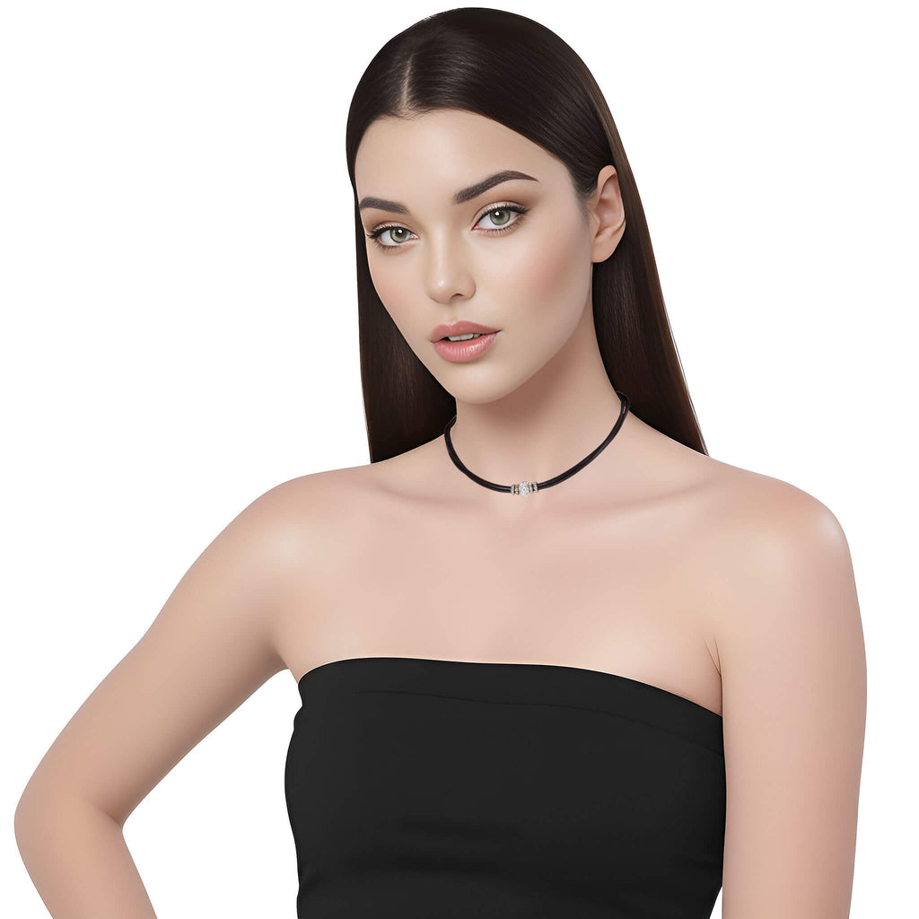 Romyandchic's tweet photo. 👉 Click aquí 👉 Find the link in our bio
💎 Collar gargantilla de cuero negro y brillantes blancos
✨ €48 https://t.co/XWyIWQEUJt