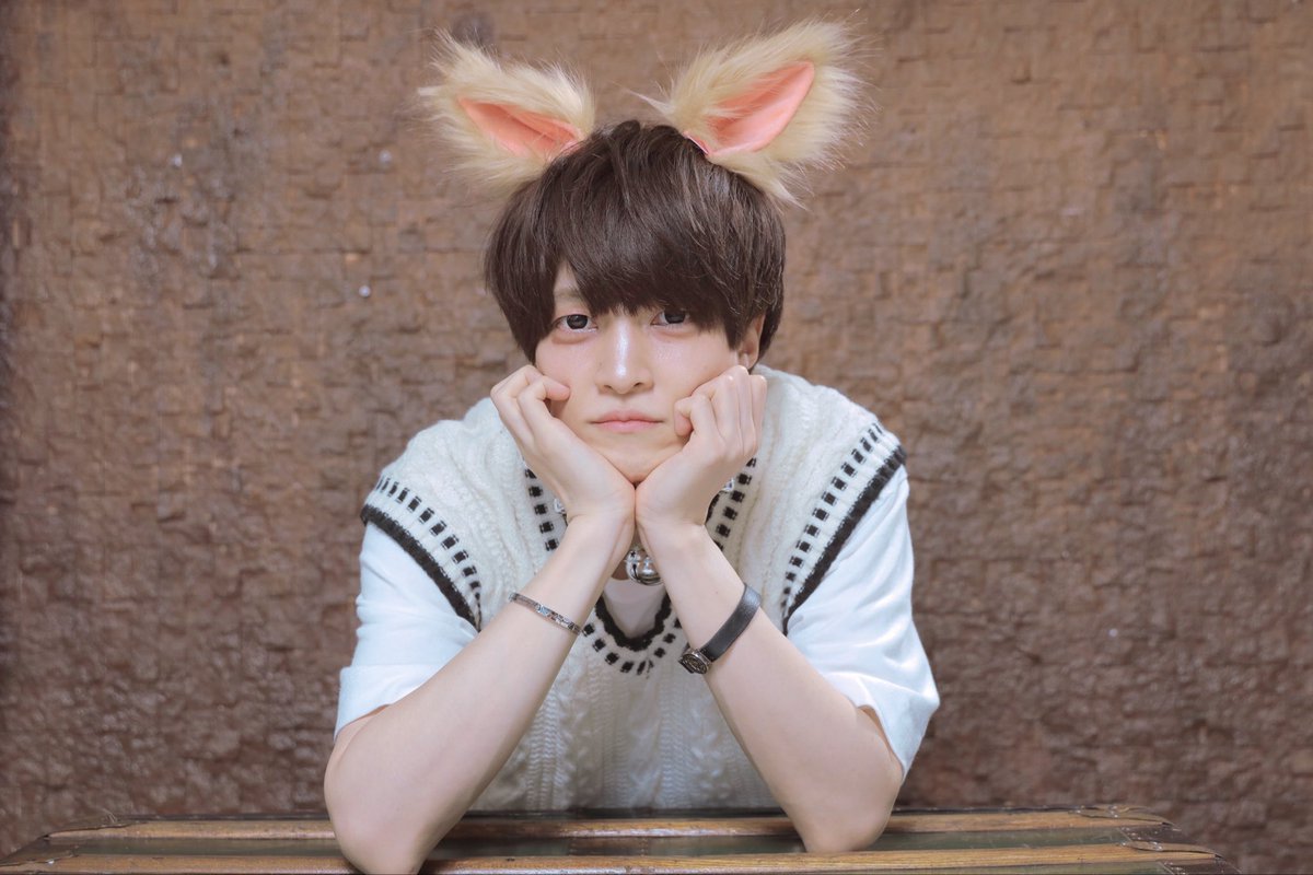 KeigoHoshino's tweet photo. ◤◢◤⭐️アイドルメンバー募集⭐️◢◤◢

📍爽やか系
📍明るいムードメーカー
📍おしゃべりが好き

ひとつでも当てはまってる男性！
僕と一緒にステージに立ちましょう！

〆切は7/15(水)23:59まで🏃💨

🔽オーディションサイト🔽
https://t.co/He5zwEZBnh

#オーディション #メンズアイドル #星乃圭吾 https://t.co/JM6QhyY5FK