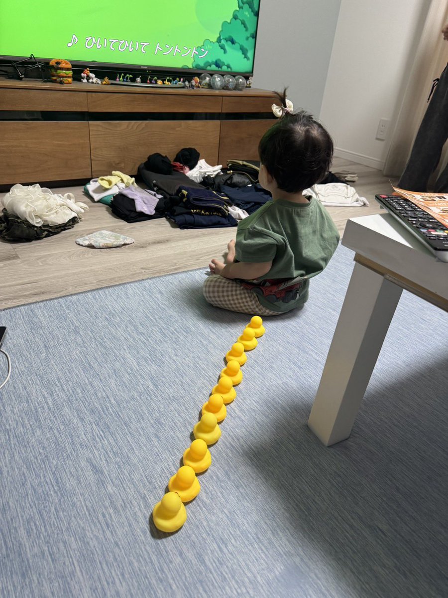 bolt_ue's tweet photo. 友達に遊ばれる息子🐣
可愛すぎる笑 https://t.co/Y049gtSeo3