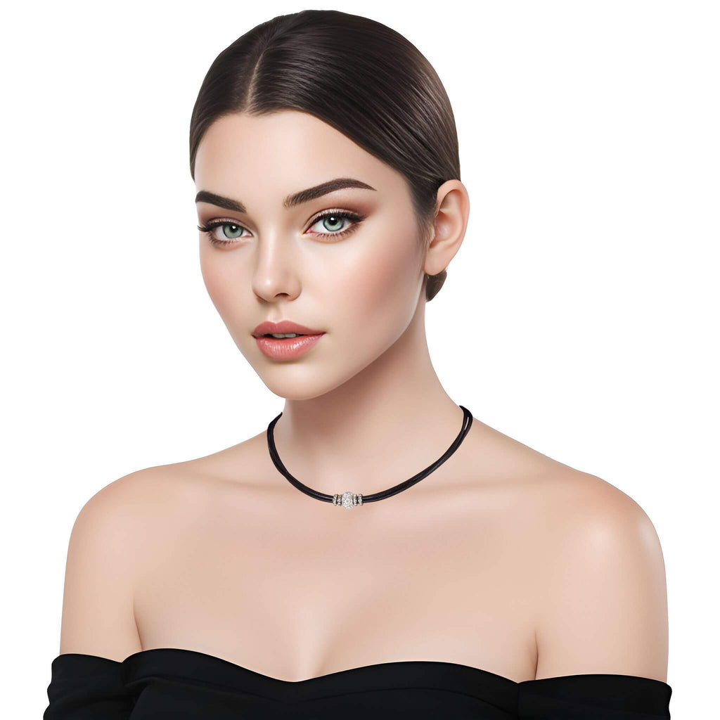 Romyandchic's tweet photo. 👉 Click aquí 👉 Find the link in our bio
💎 Collar gargantilla de cuero negro y brillantes blancos
✨ €48 https://t.co/XWyIWQEUJt