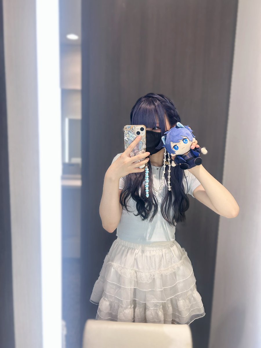 nnse_104's tweet photo. もっと色んな歌い手さんのライブ行きたい♡✨ https://t.co/OtUxrJa7g3