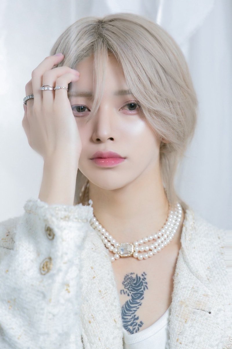 CANDYS_FILM's tweet photo. #𝑪𝑨𝑵𝑫𝒀𝑺𝑭𝑰𝑳𝑴

━━━━━━━━━━━━━━━━━━
        🌃✨𝐁𝐑𝐄𝐀𝐊𝐈𝐍𝐆 𝐍𝐄𝐖𝐒 ✨🌃
━━━━━━━━━━━━━━━━━━

         💠𝟐𝟎𝟐𝟔年𝟔月売上𝑹𝑨𝑵𝑲𝑰𝑵𝑮 💠

                    💎【𝑵𝒐. 𝟏𝟎】💎

──────────────────

                🥀【 蒼/幹部補佐 】🥀

                             【𝑨𝒐】

──────────────────
𝐈𝐧𝐬𝐭𝐚𝐠𝐫𝐚𝐦
https://t.co/iO3X0vDVFy

𝐓𝐢𝐤𝐓𝐨𝐤
https://t.co/3m3yU0pV1l