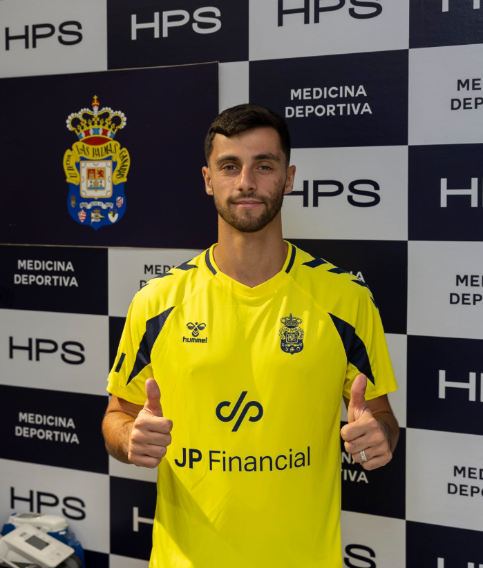 neso_tw's tweet photo. Jugadores con más antigüedad en la plantilla de la UD Las Palmas de la temporada 2026/27 (contando desde su debut con el primer equipo):

1⃣Kirian Rodríguez (desde la 2018/19).
2⃣Álex Suárez (desde la 2019/20).
3⃣Enzo Loiodice (desde la 2020/21). https://t.co/gswrinZWFj