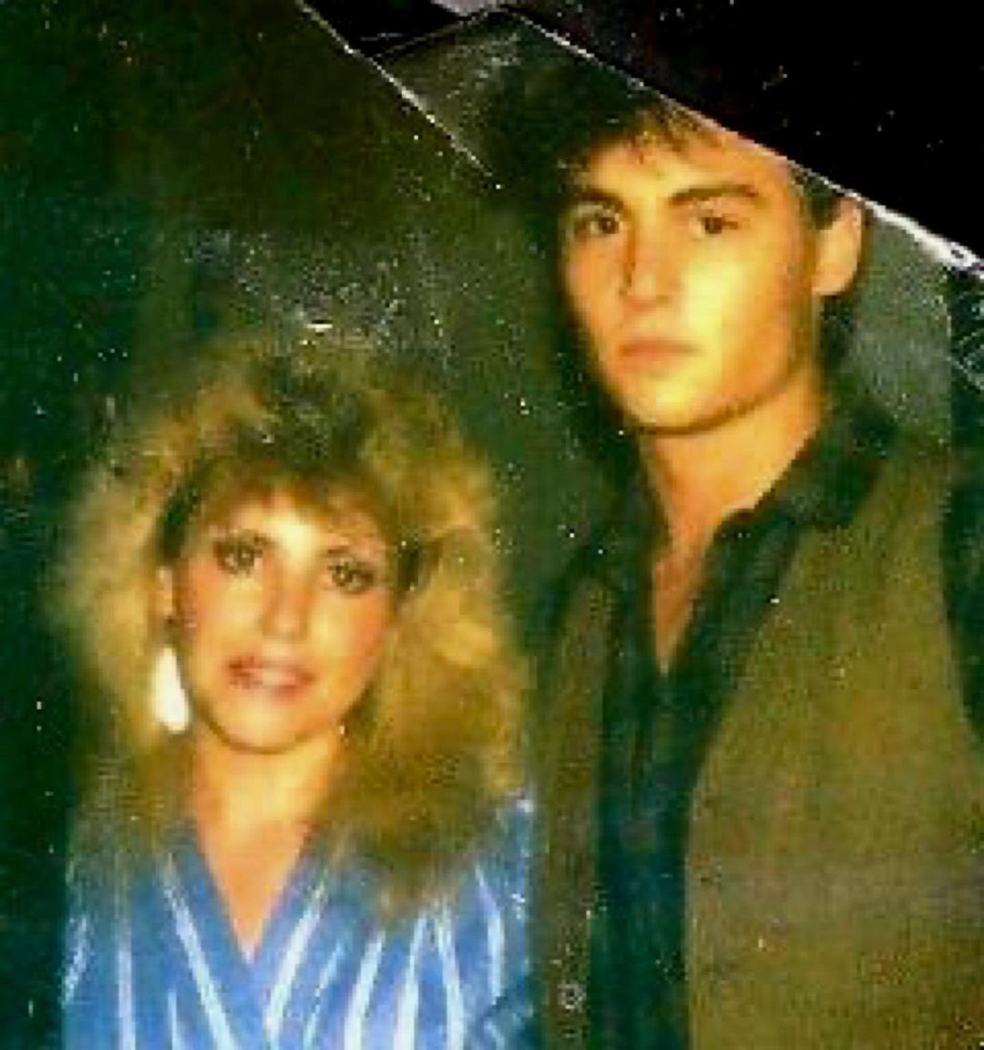 life3521's tweet photo. Johnny depp 1984 https://t.co/vkVcaxW9oe