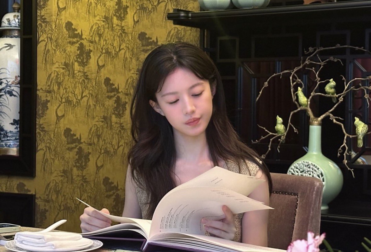 또잉_ tweet media