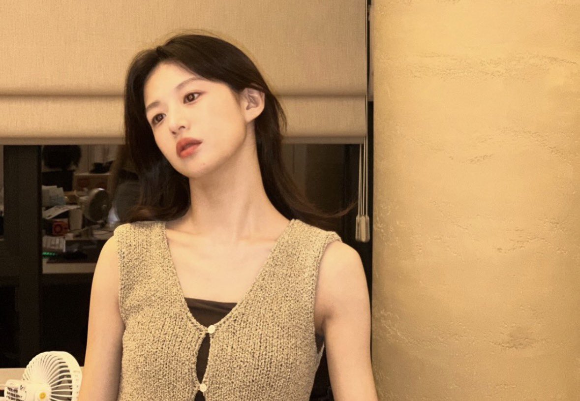 또잉_ tweet media