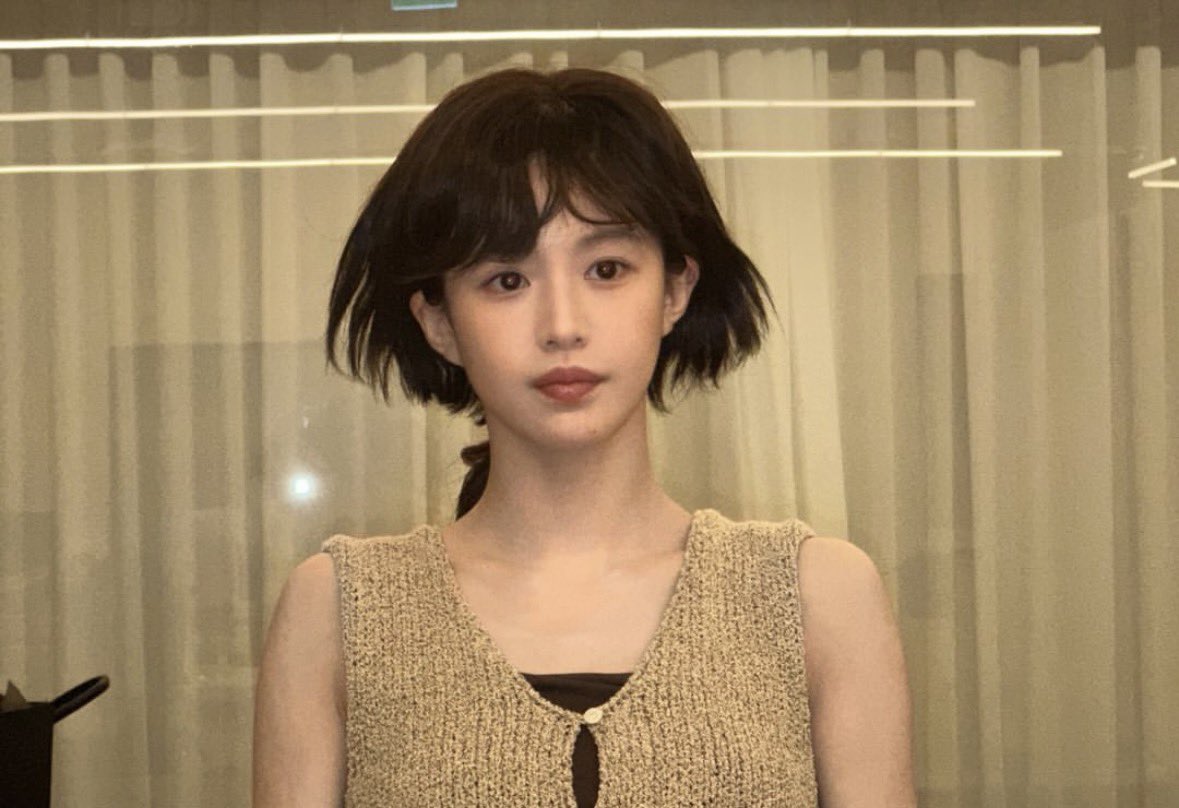 또잉_ tweet media