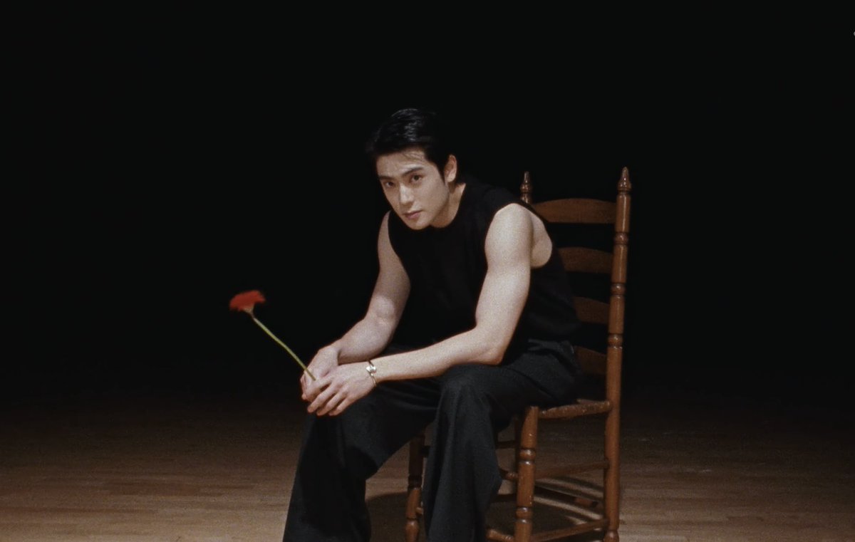 Jayhwbyy's tweet photo. ‘99 Degrees’ MV - JAEHYUN
#JAEHYUN_99Degrees #jeahyun https://t.co/yQQZHEYGiu