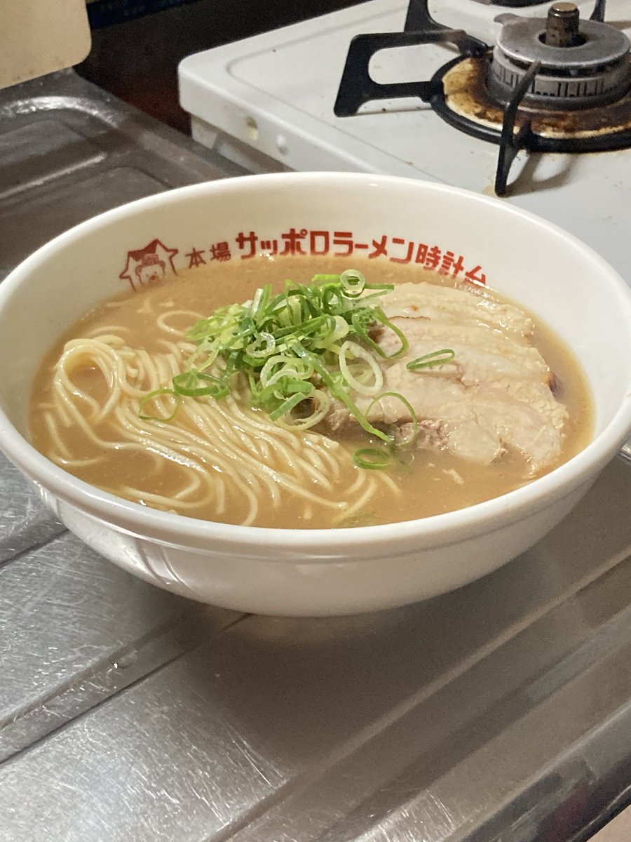 kentax_jp's tweet photo. 今日のよるごはんは山岡家の煮干し豚骨ラーメンです。美味すぎる。 https://t.co/6UPpZLCOAE