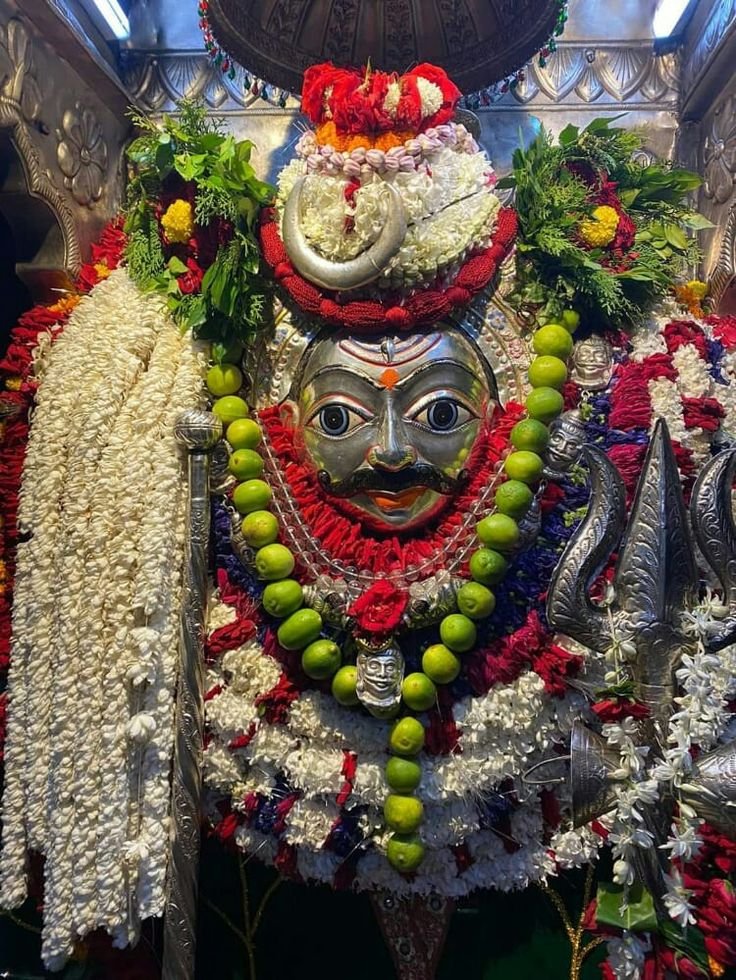 immortaldharma's tweet photo. Kashi ke Kotwal Baba Kaal Bhairav 🙌 https://t.co/RggF49YuZT