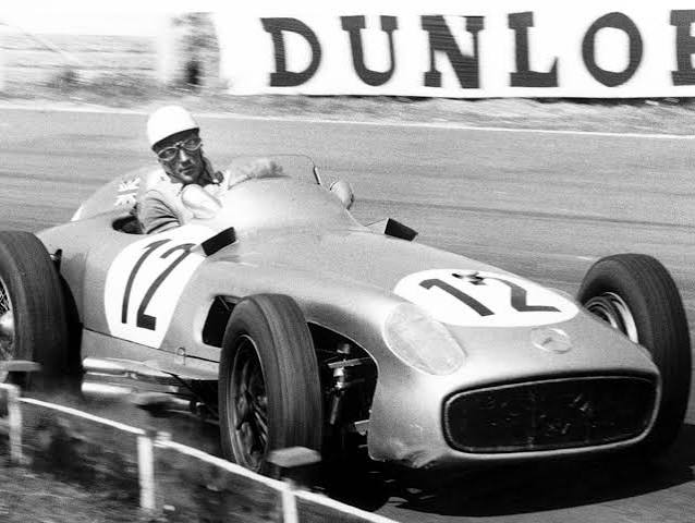 everythinggcars's tweet photo. did you know, on july the 16th, , 1955: British racing legend Stirling Moss drove his Mercedes-Benz W196 to his first-ever Formula One victory at the British Grand Prix held in Aintree. He notably edged out his legendary teammate Juan Manuel Fangio. https://t.co/tEaE3FlC0z