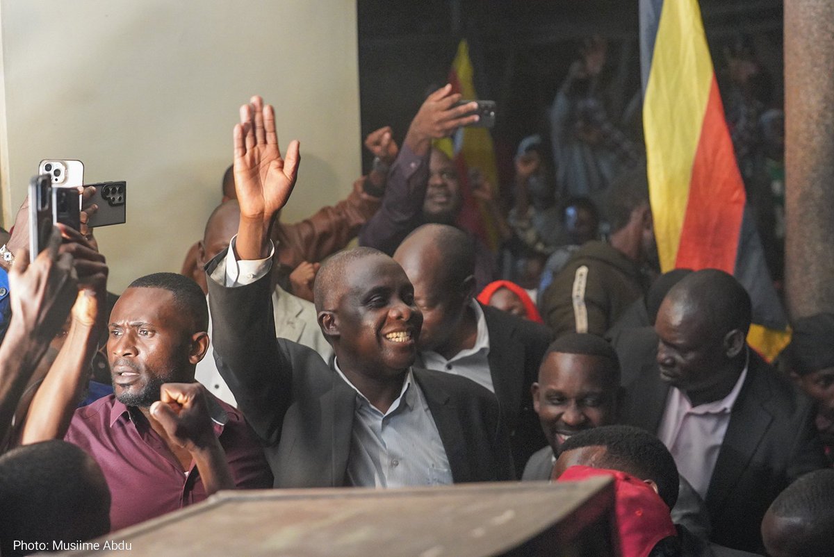NaluyimaEthel's tweet photo. Butambala , thank you for according Hon.Muwanga Kivumbi that heroic welcome! https://t.co/8SAjhB1h0M