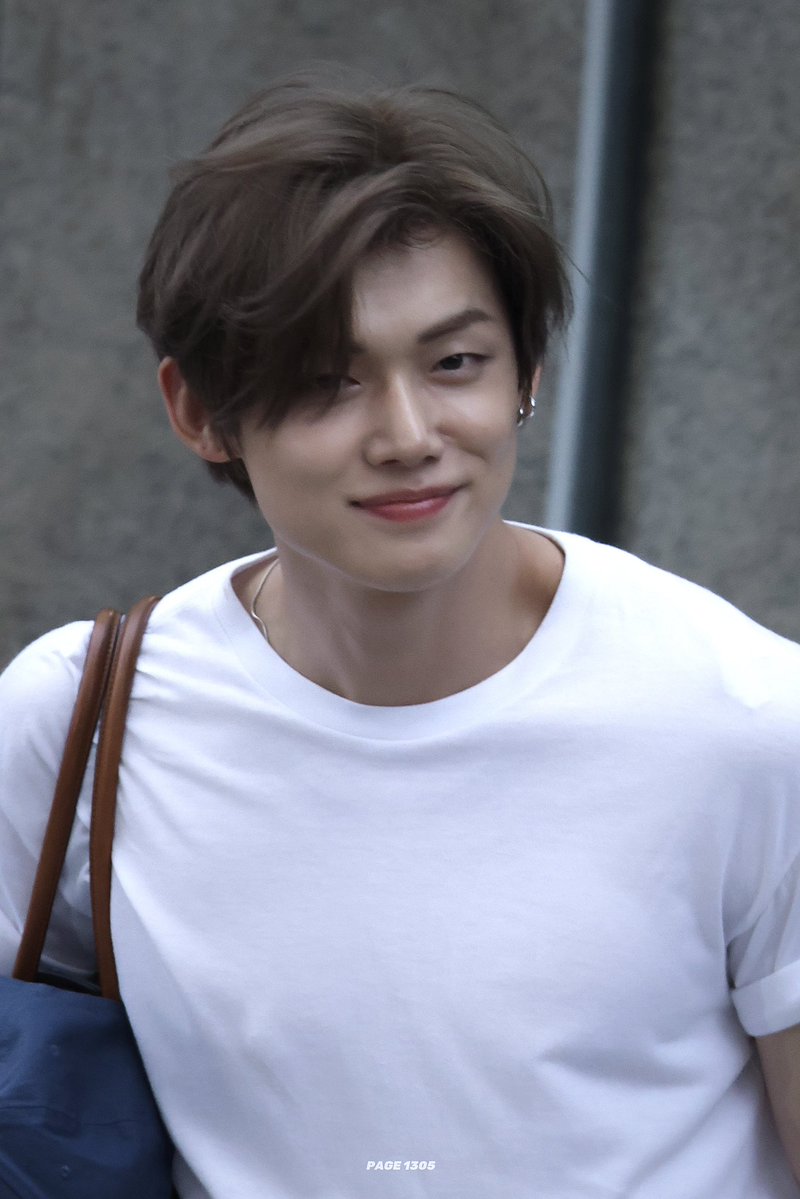 PAGE_1305's tweet photo. 260710 (˶>⩊<˶) 

#연준 #YEONJUN    
#투모로우바이투게더 https://t.co/U0DFMUsGdG