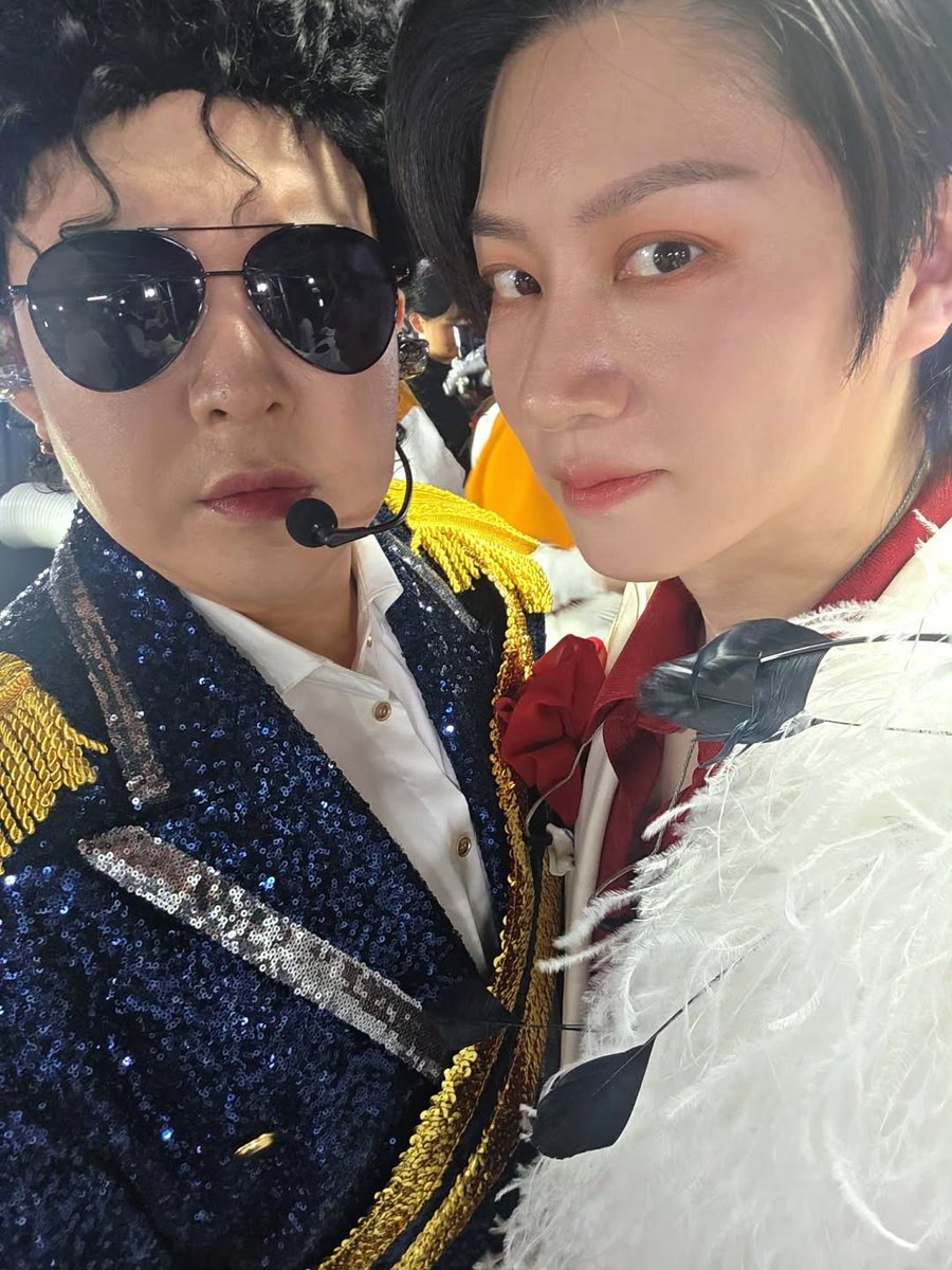 jokodeunnyo's tweet photo. 우주대스타 우리 희님 축하해〜🎊

#우주대스타_희님_추카추카추
#희철 #HEECHUL https://t.co/YbbEEcOaME