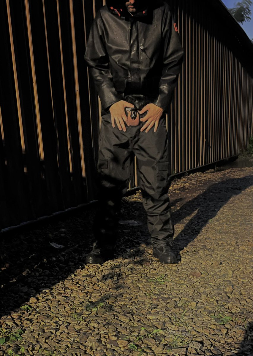 caged_giant's tweet photo. The only 2 options for working in the rain, during summer in Kentucky 
1. No rain gear and wet
2. Rain gear and sweaty… https://t.co/TMzRDh8bQk