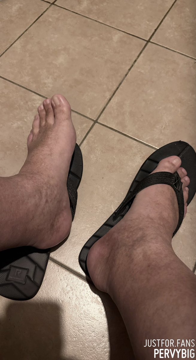 PervyBig's tweet photo. Those big feet won’t lick themselves ! https://t.co/la2nBR1HS4