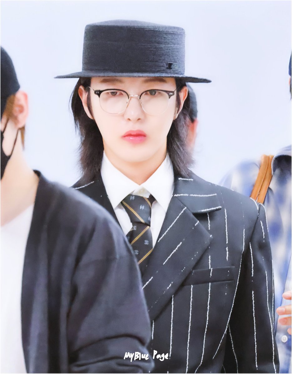 MyBluePage's tweet photo. 王子様 👑

260710 GMP
#런쥔 #RENJUN #ロンジュン #黄仁俊 #仁俊 https://t.co/wBrnOfzzPR