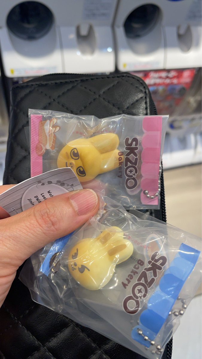 moon___bin0126's tweet photo. skzoo スキズ ベーカリーチャーム ガチャ
交換

【譲】リービット、トェッキ

【求】ハンクオッカ、フォクシニ

郵送のみ
お気軽にお声かけください🙇‍♀️ https://t.co/e2jzGpM1aI