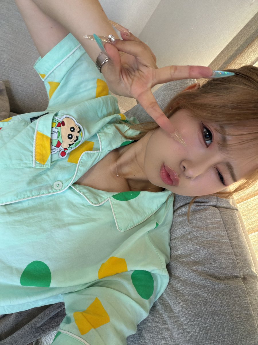 toa_sub0315's tweet photo. 去年韓国で買ったクレしんパジャマ愛用してる https://t.co/0tfFy2EDph
