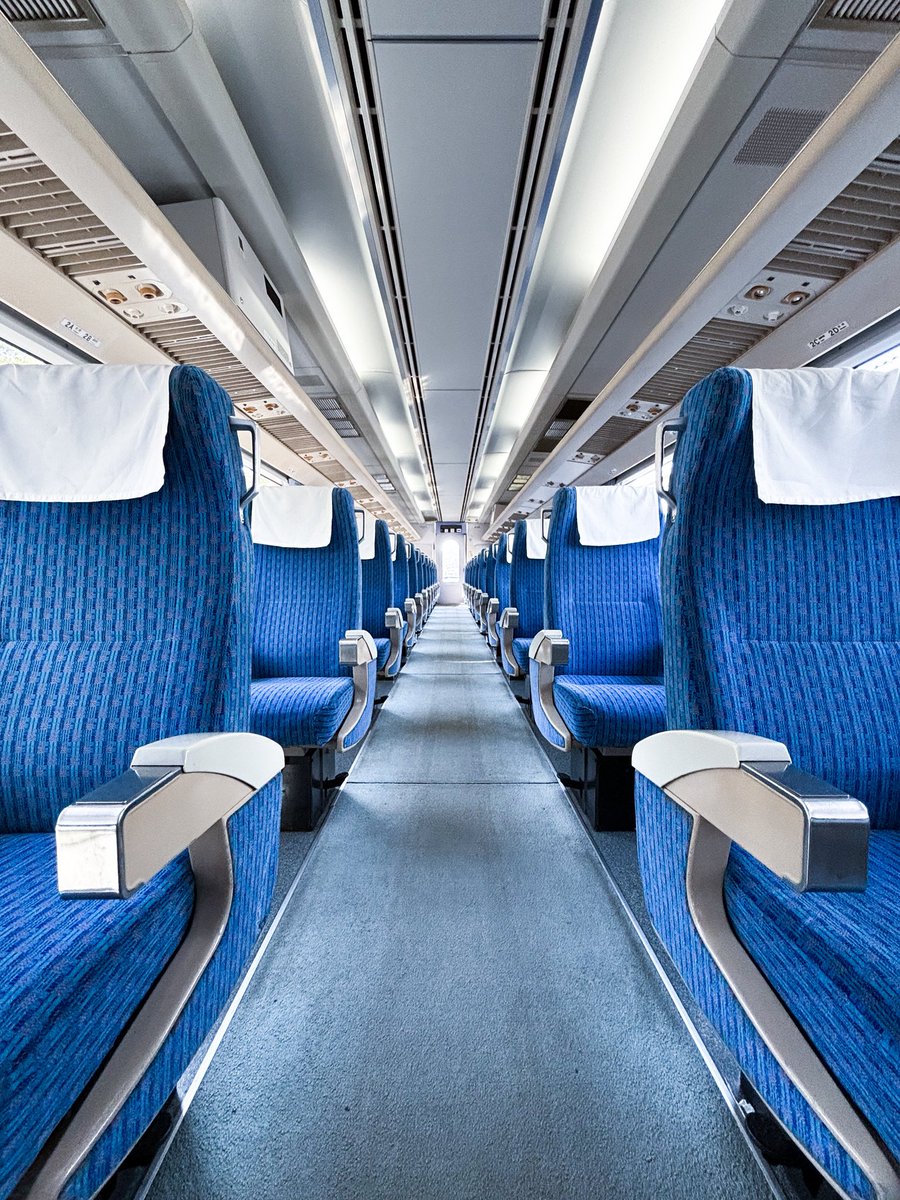 Keisei_express's tweet photo. 青系で進化してた空港特急。
3900はあくまでも【スカイライナー】じゃ無いからね。 https://t.co/49mdarD53B