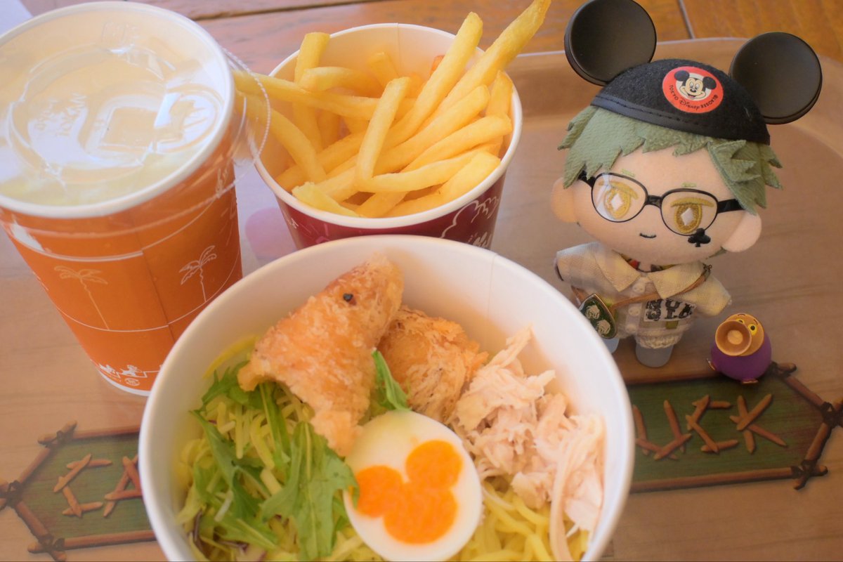 033e04's tweet photo. パークの冷やし麺を食べたので私の夏は始まった🍜☀️ https://t.co/AylX1Z0CyB