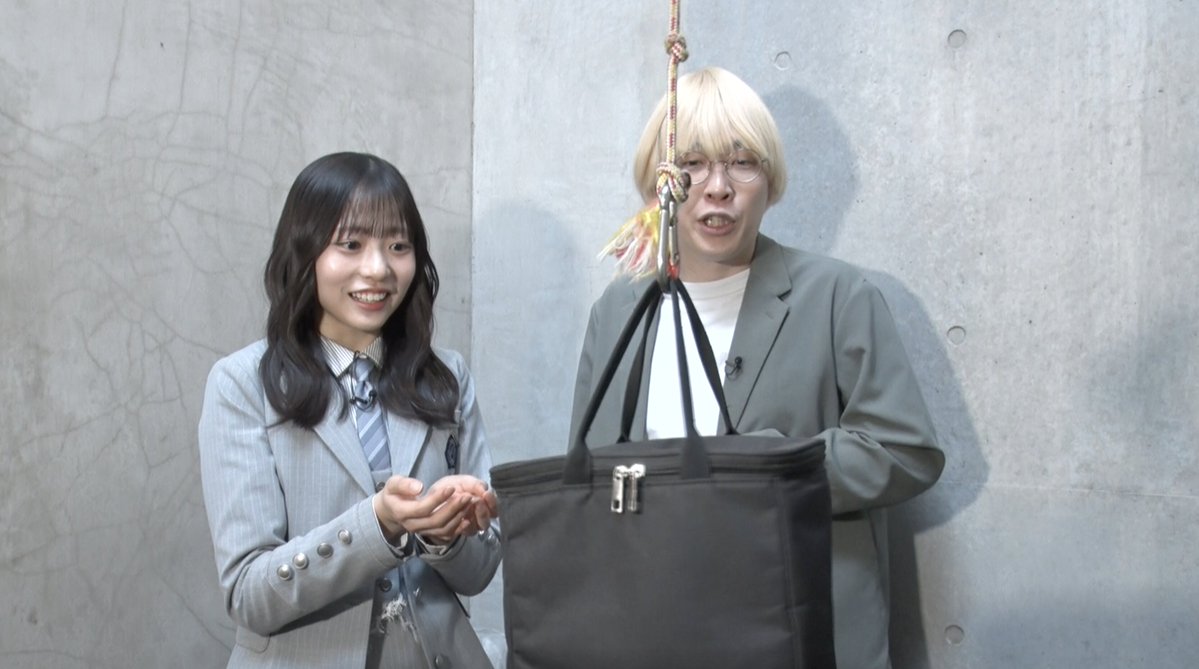 animedama_pr's tweet photo. ／
放送後の裏話を少しだけ…👀
＼

#真空ジェシカガク と
#正源司陽子(#日向坂46)が
#松井優征 先生の密着取材で
記憶に残ったことは？

ガク：たくさんありましたね

正源司：プリンが美味しかったです！

ガク：奥様が“降らせてくれたプリン”
美味しかったですね

#アニメダマ https://t.co/JoXrdRUAvp