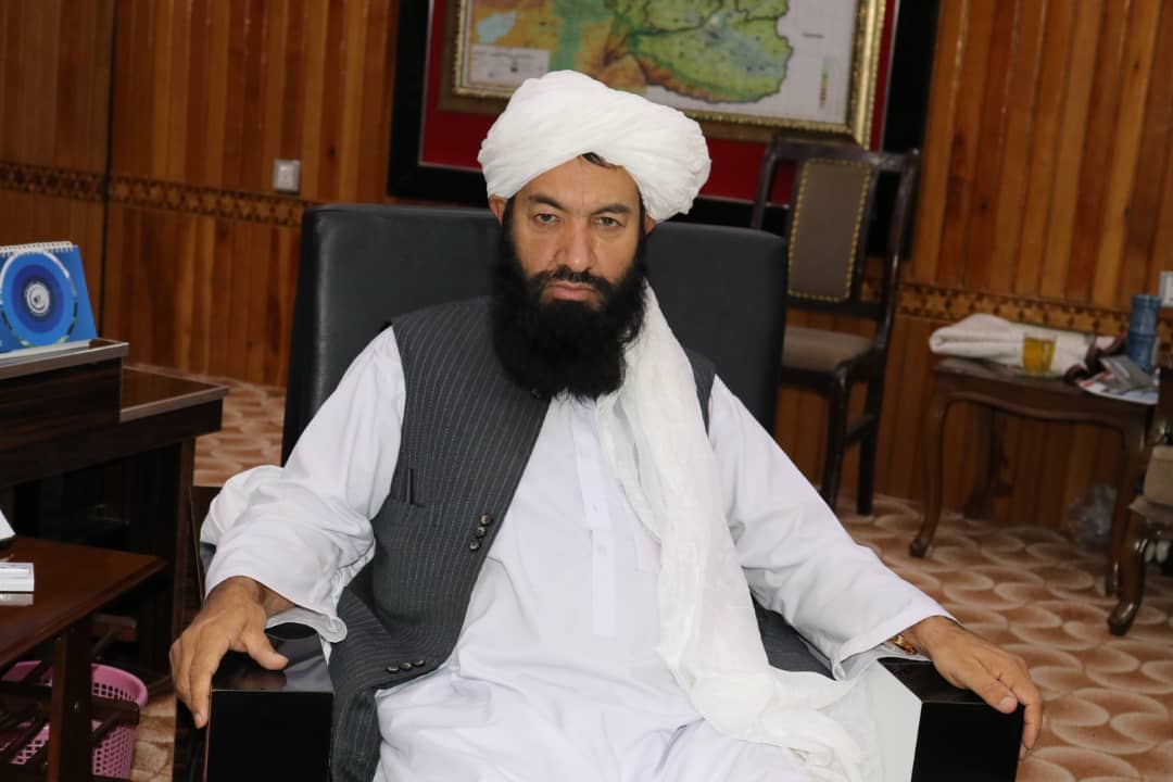Afg309's tweet photo. د قاری ايوب خالد په وخت کې بدخشان کې هیڅ مشکل نه وه خلکو خوشحاله ژوند کاوه خو کله چې اسماعیل غزنوی ورغئ مشکل اختلافاتو ته ورسیدل نو د ځوان او سپين ږيري استعداد ځمکه او اسمان فرق کوي.
که دا والي تبدیل نه کړي شاید مشکلات او اختلافات اوج ته ورسیږي. https://t.co/ITWJP7xTGP