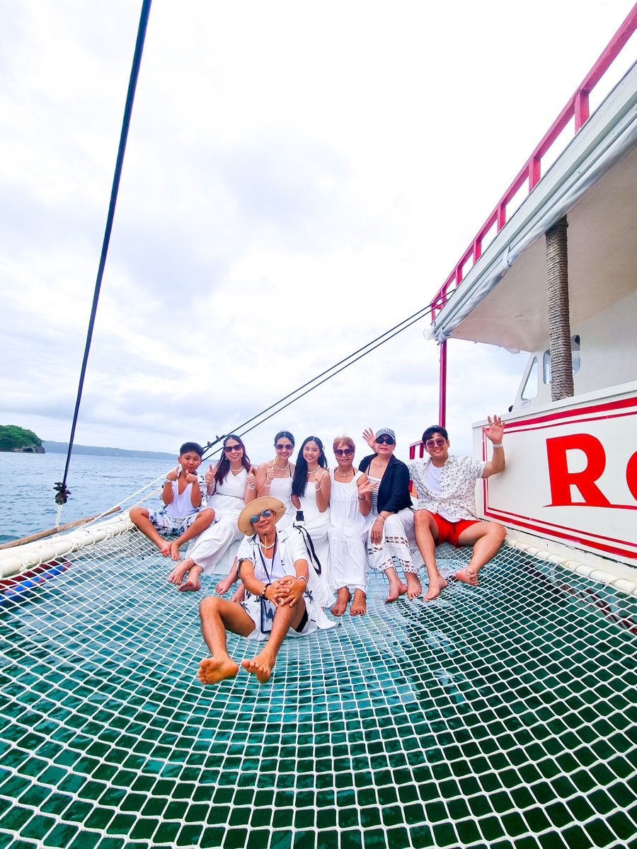redwaveboracay's tweet photo. Adventure is calling, and the ocean is waiting. 🌊 Experience Boracay like never before with RedWave Boracay.

Your island adventure starts here. Book now! 📩

#redwaveboracay #boracayisland #boracaywateractivities #boracaysunset #boracayadventures #boracayphilippines #fyp https://t.co/3WbvYGypNS