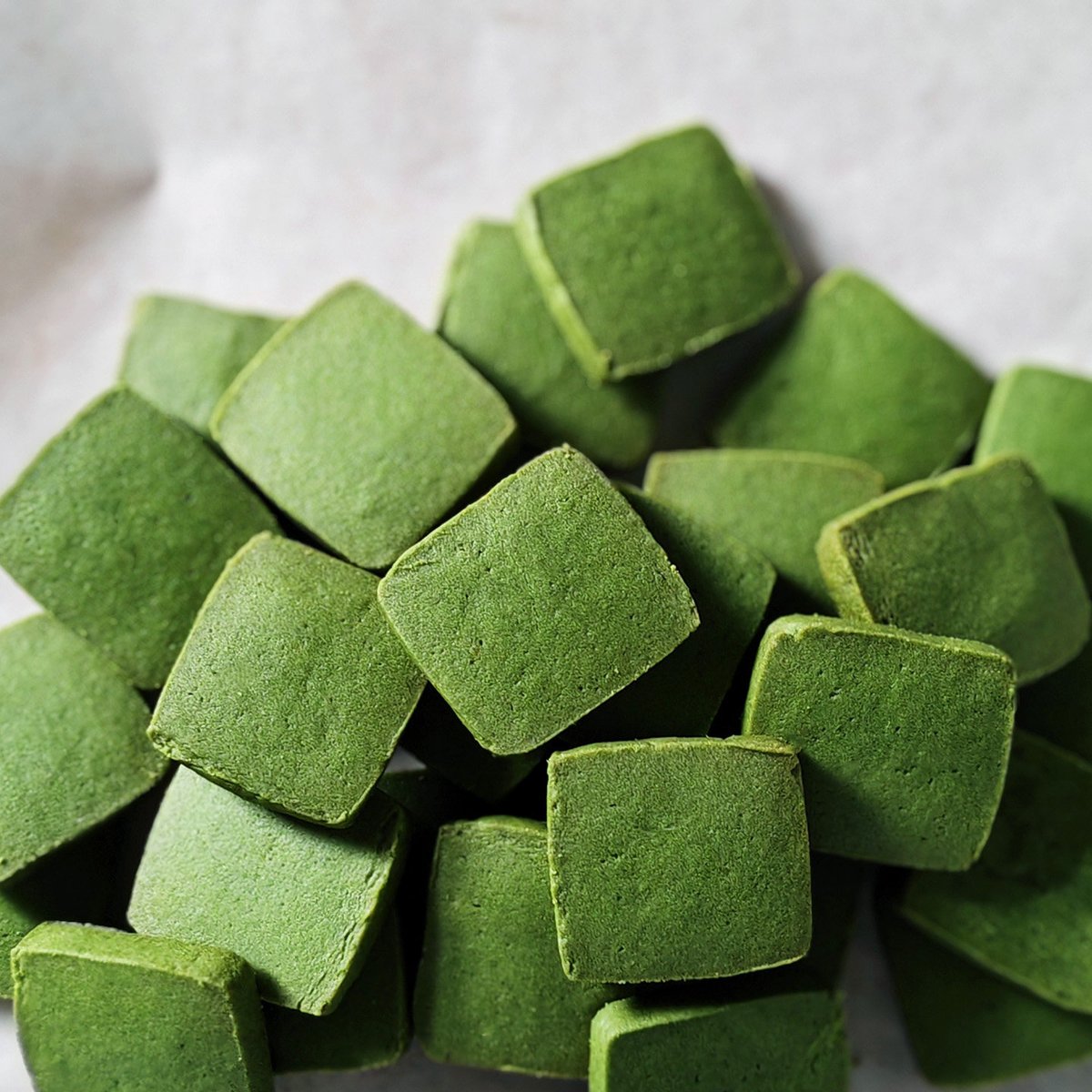 LesterBaltrxg's tweet photo. Just found the crumbliest matcha cookies—grab one now if you’re nearby , sharing is caring! https://t.co/tg2ytihf7E