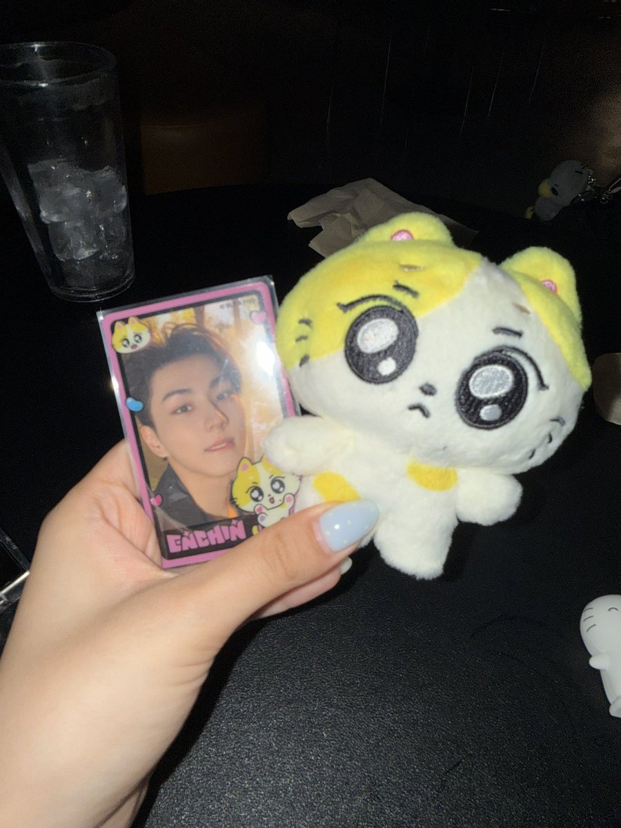 uviwaa's tweet photo. 쩡보싶 https://t.co/j7B83RTWqx