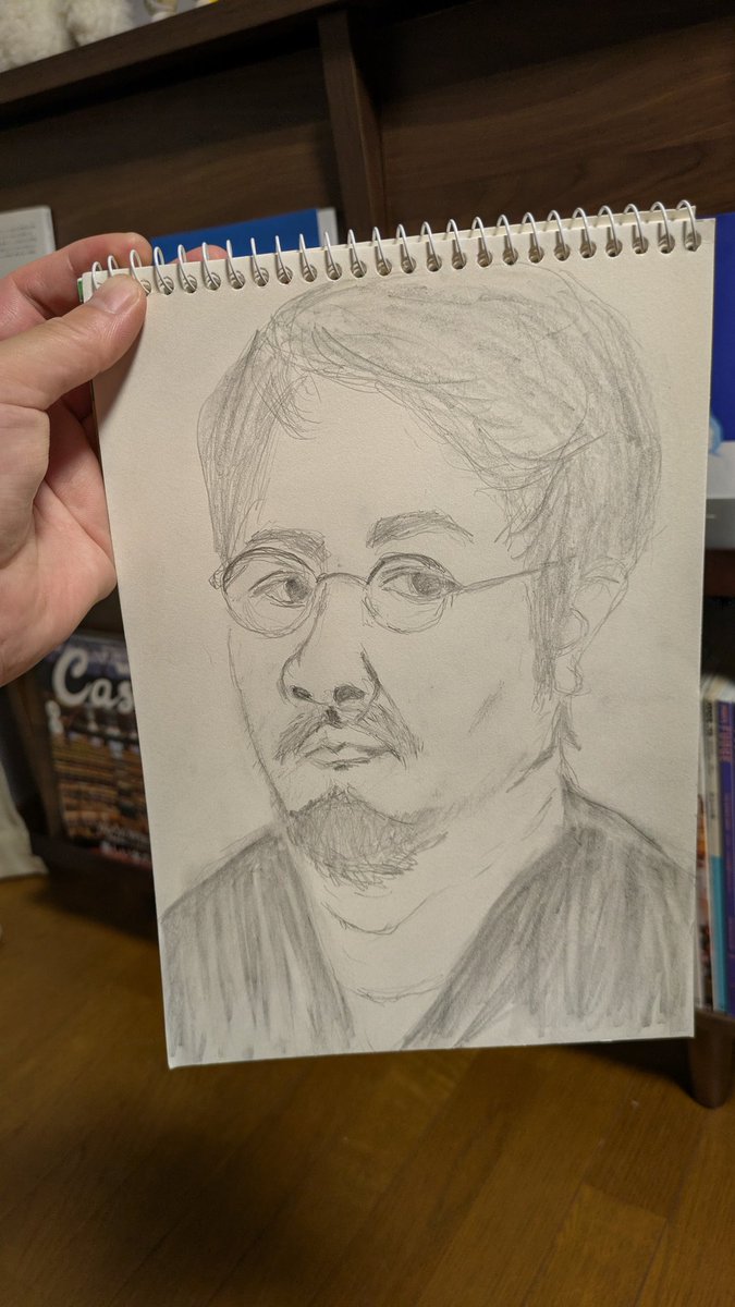 sousouich1's tweet photo. この自画像から人物を描き起こしてとお願いしたらコレ https://t.co/Y76KDviYAB