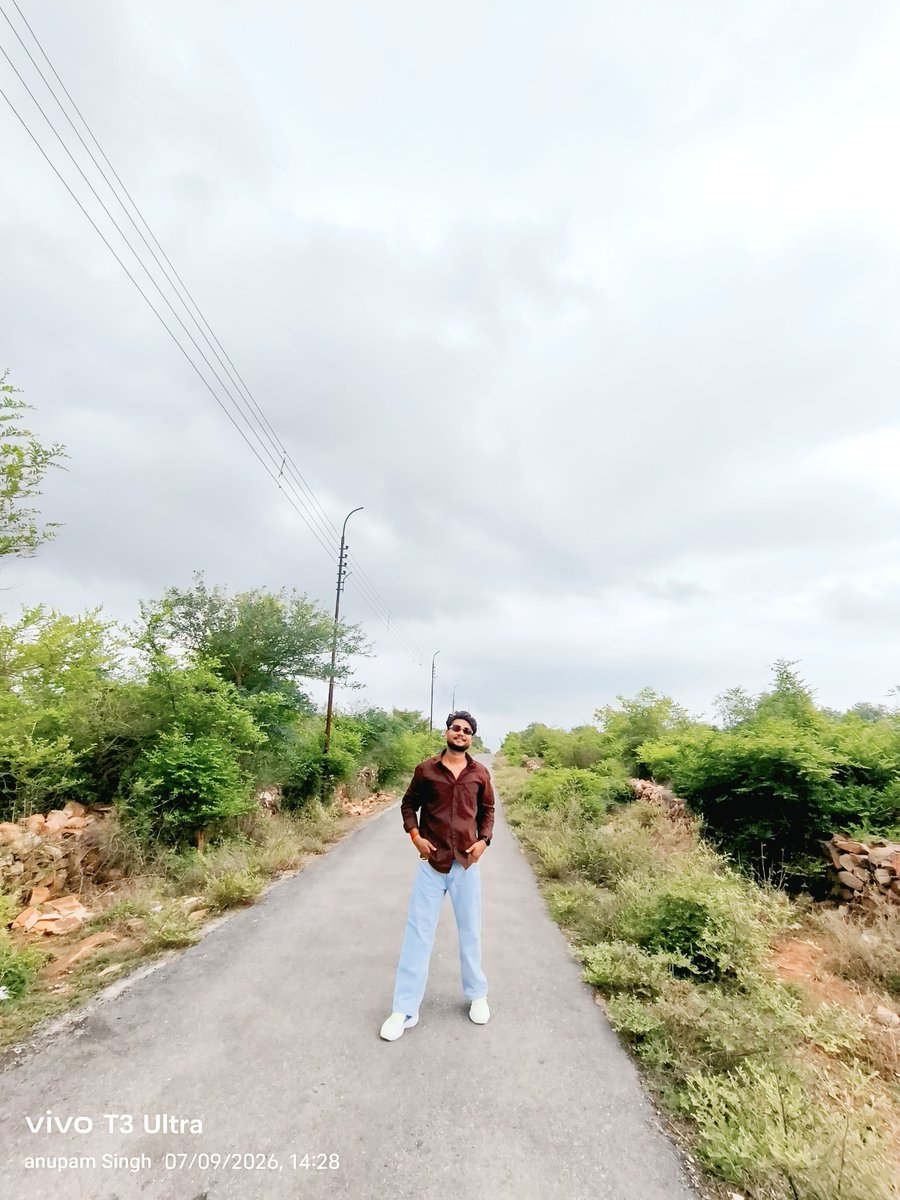 EdingSingh's tweet photo. ๐๐ฅ Hum Khamosh Zaroor Hain, Kamzor Nahi๐๐ Apni Pehchaan Ke Liye Mashhoor Hain
.
.
#anupam_singh63_official #likeme #followme #liker #like https://t.co/Wq5HwQpOaf